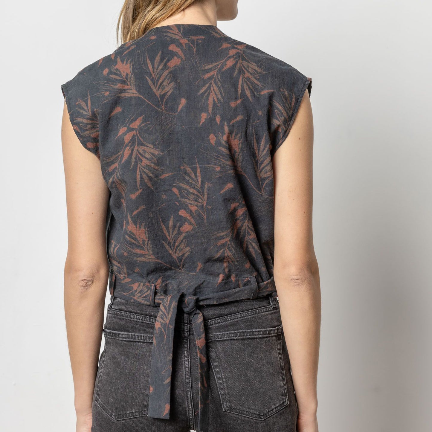LILLA P DOLMAN WRAP TOP