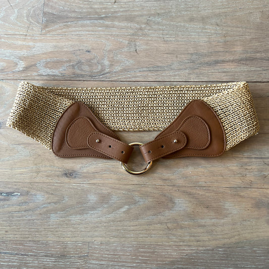 B-LOW THE BELT WILLA