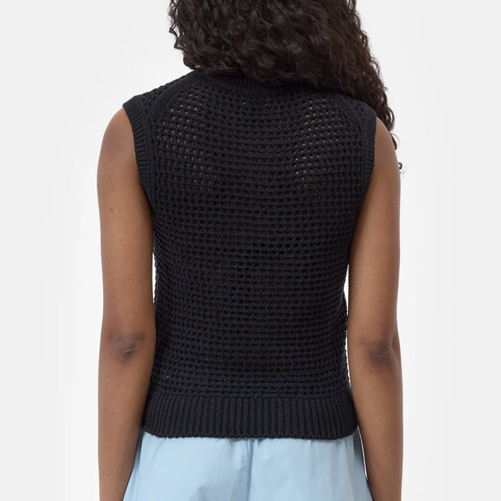 CLOSED CREWNECK VEST