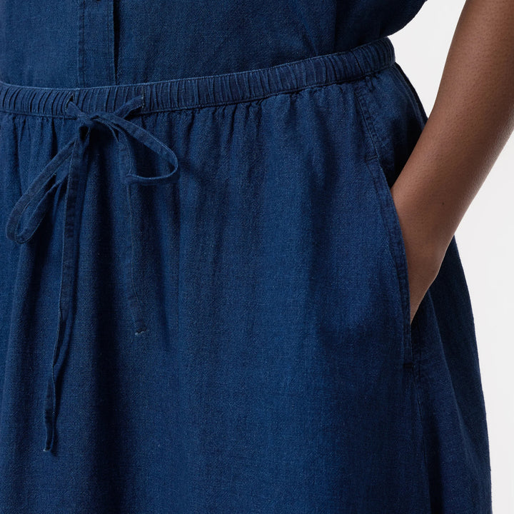 CLOSED SKIRT