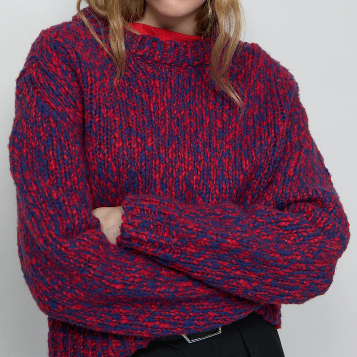 CLOSED CROPPED CREWNECK SWEATER