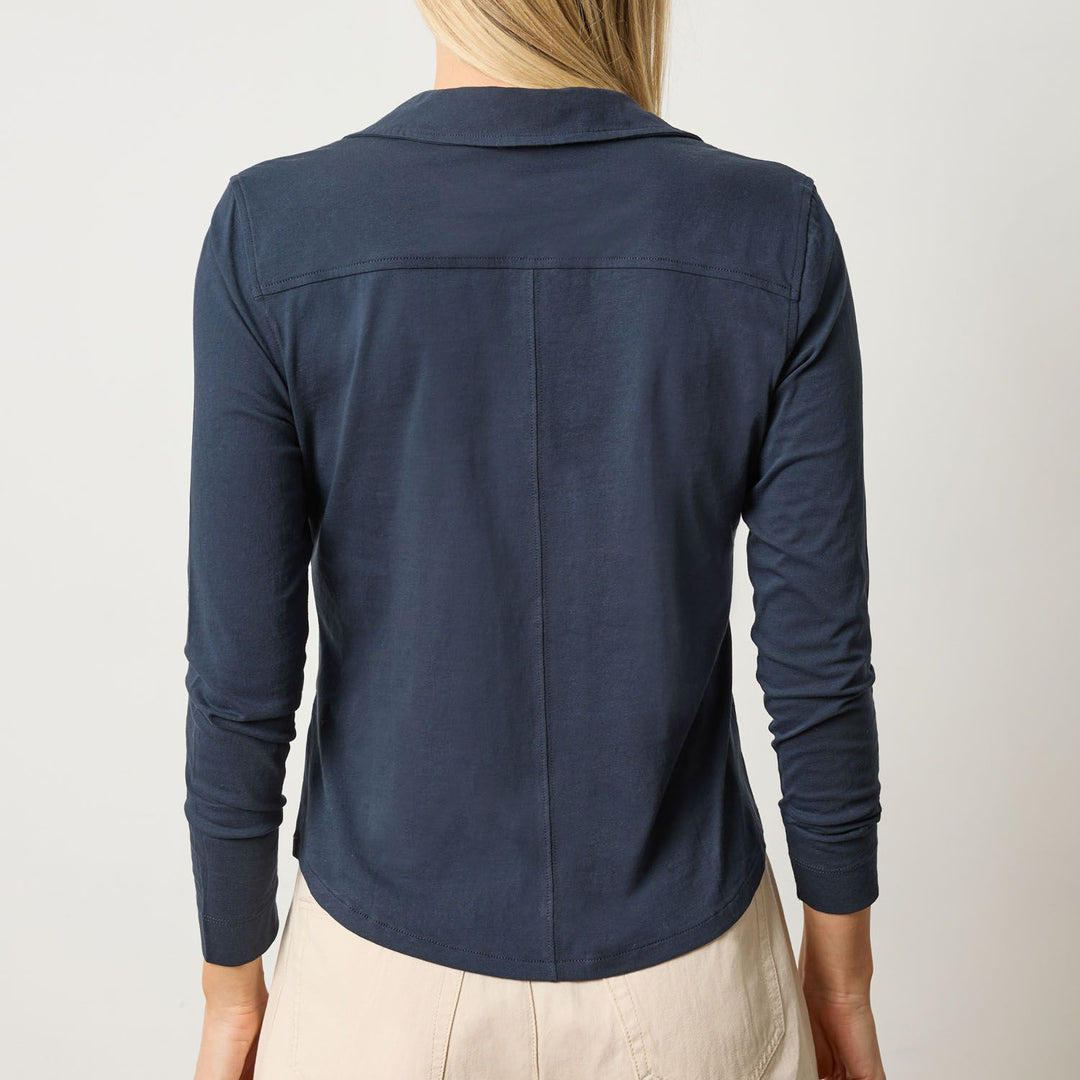 LILLA P SPLIT NECK BUTTON DOWN