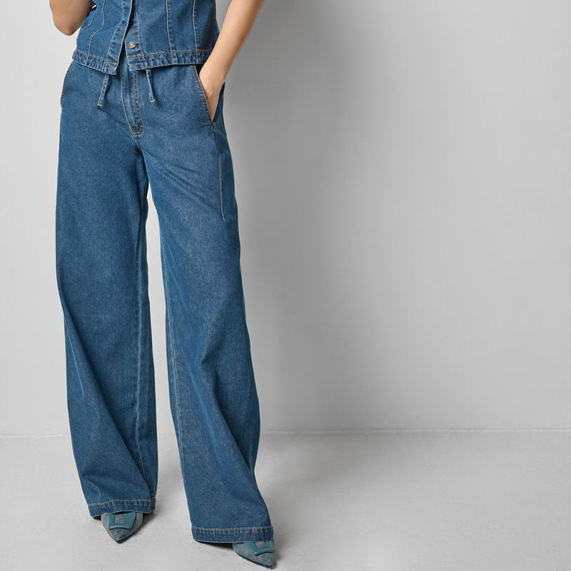 LILLA P STRAIGHT LEG JEAN
